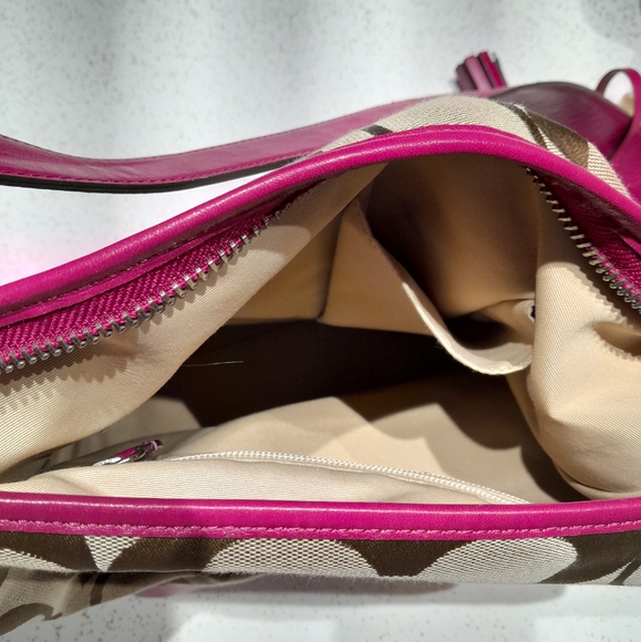 Coach Legacy Duffle Crossbody Bag Perfect condition. NWOT - Picture 9 of 10